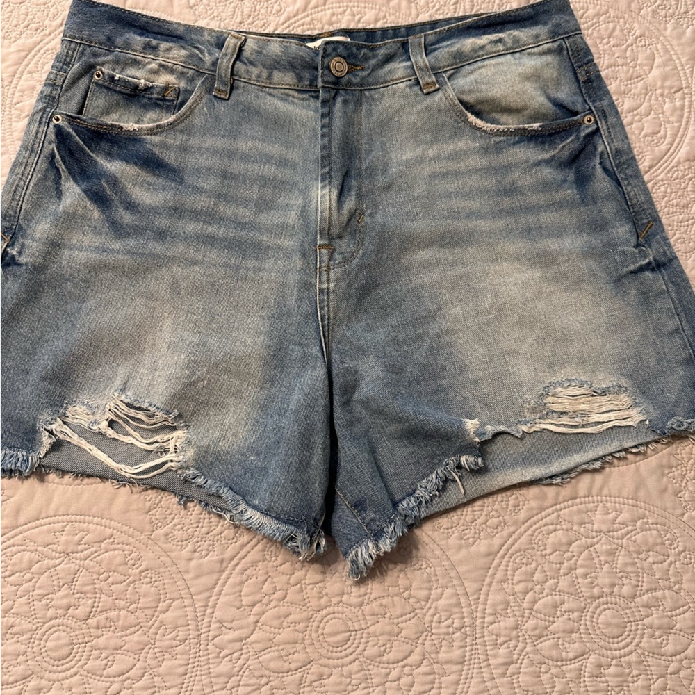 Kensie Jeans True Vintage High Rise Short size 12
